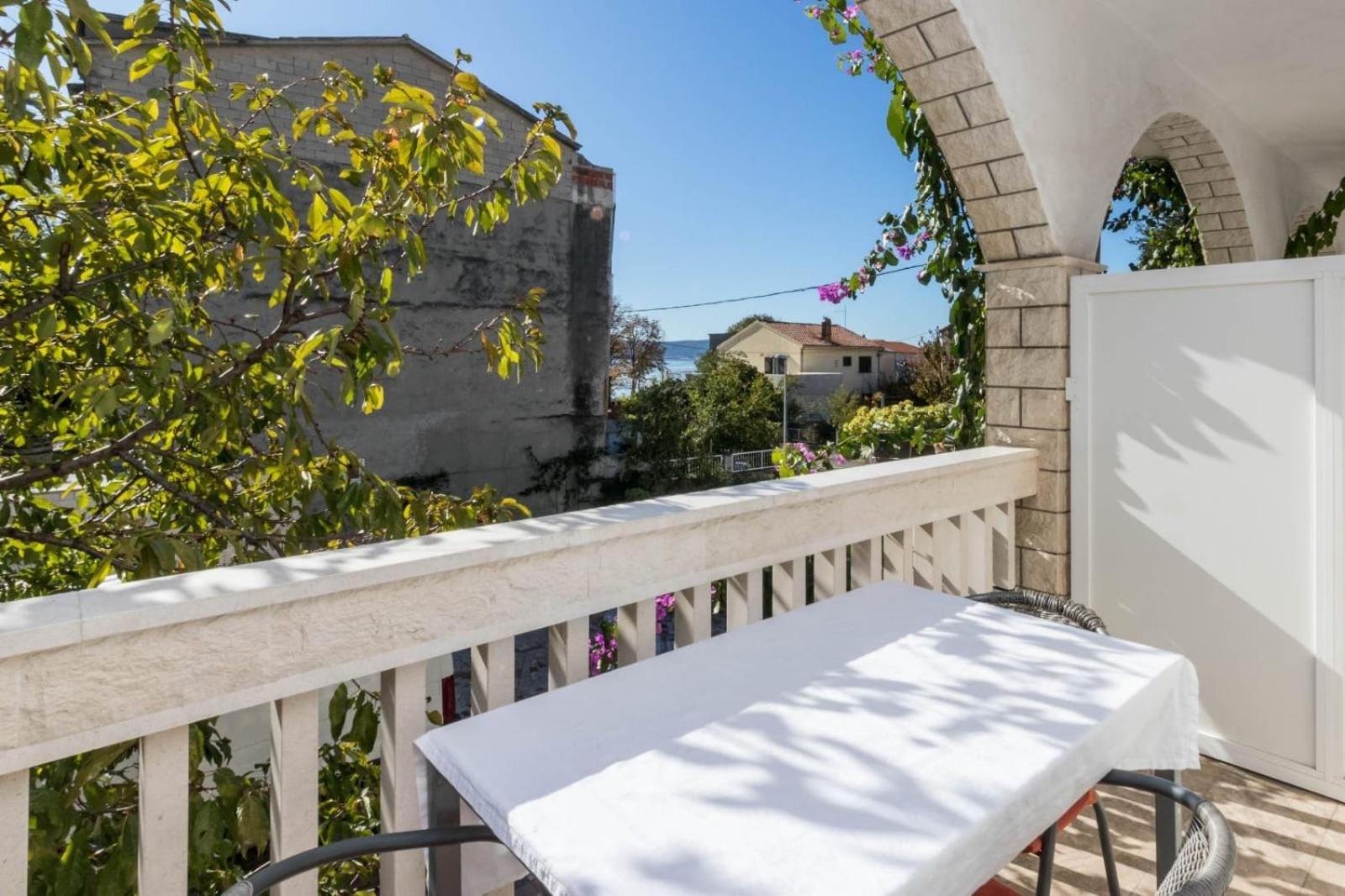 Apartments Dino Kaštela Exterior foto